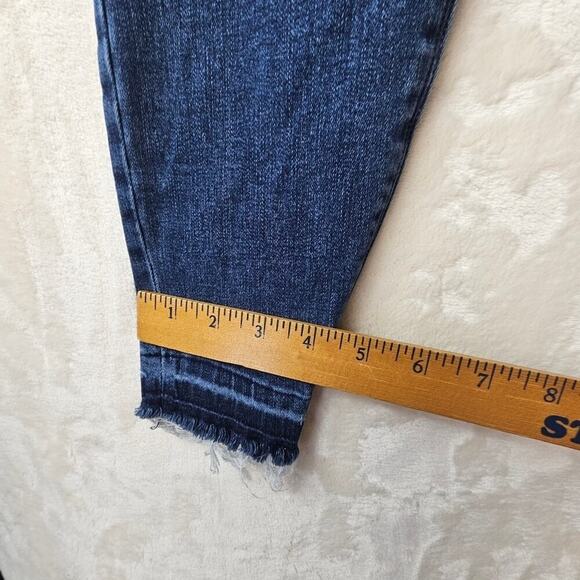 Spanx Pull On Jeans Denim Jeggings Medium Sculpt distressed Stretch Blue - Picture 9 of 12